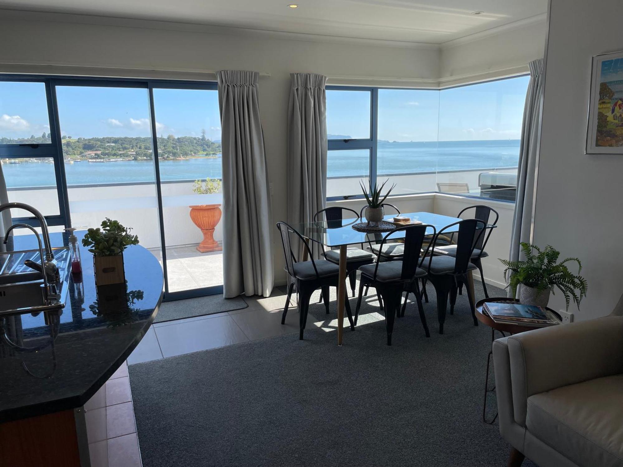 Blue Pacific Apartments Paihia Pokoj fotografie
